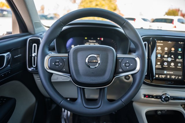 New 2026 Volvo XC40 B5 Ultra w/ Protection Package Premier image 29