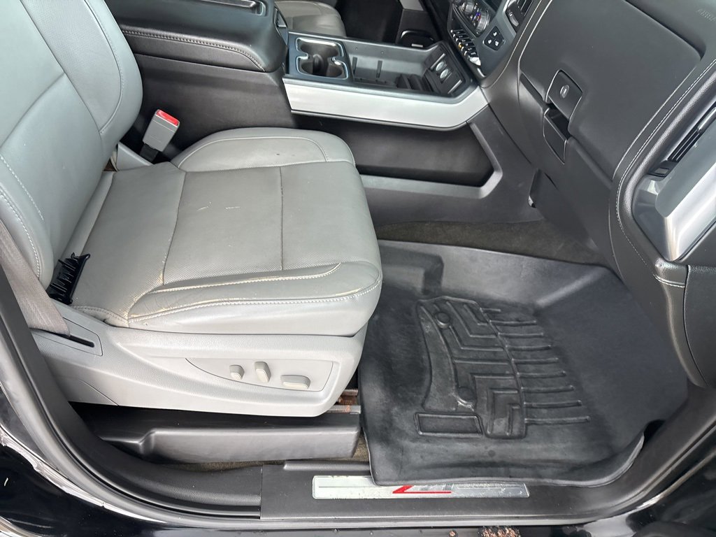 Used 2015 Chevrolet Silverado 2500 LTZ image 30