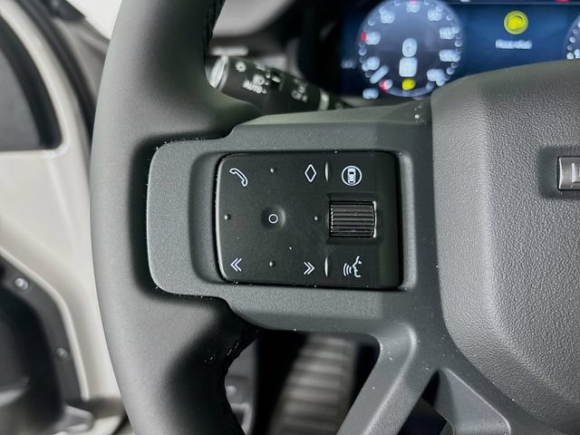 Used 2026 Land Rover Defender 110 S AWD/4WD image 10