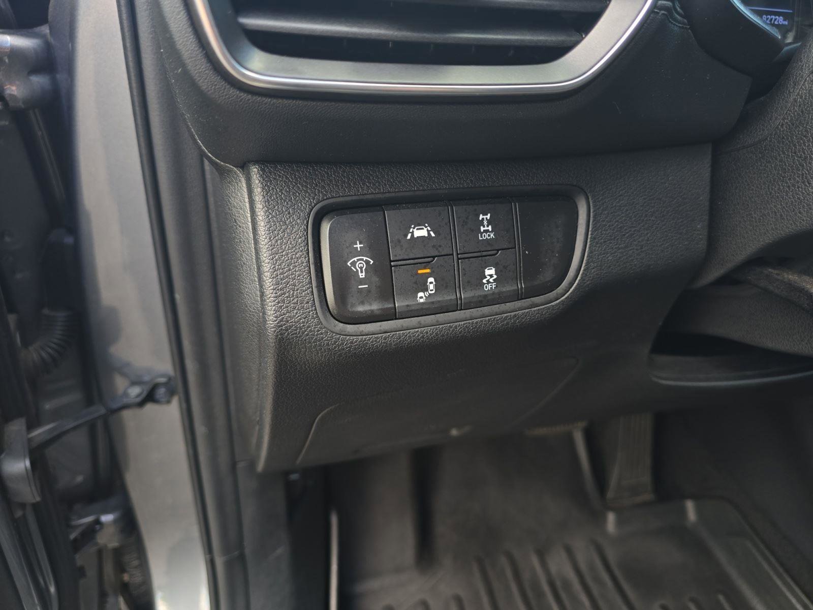 Used 2019 Hyundai Santa Fe SE AWD/4WD image 20