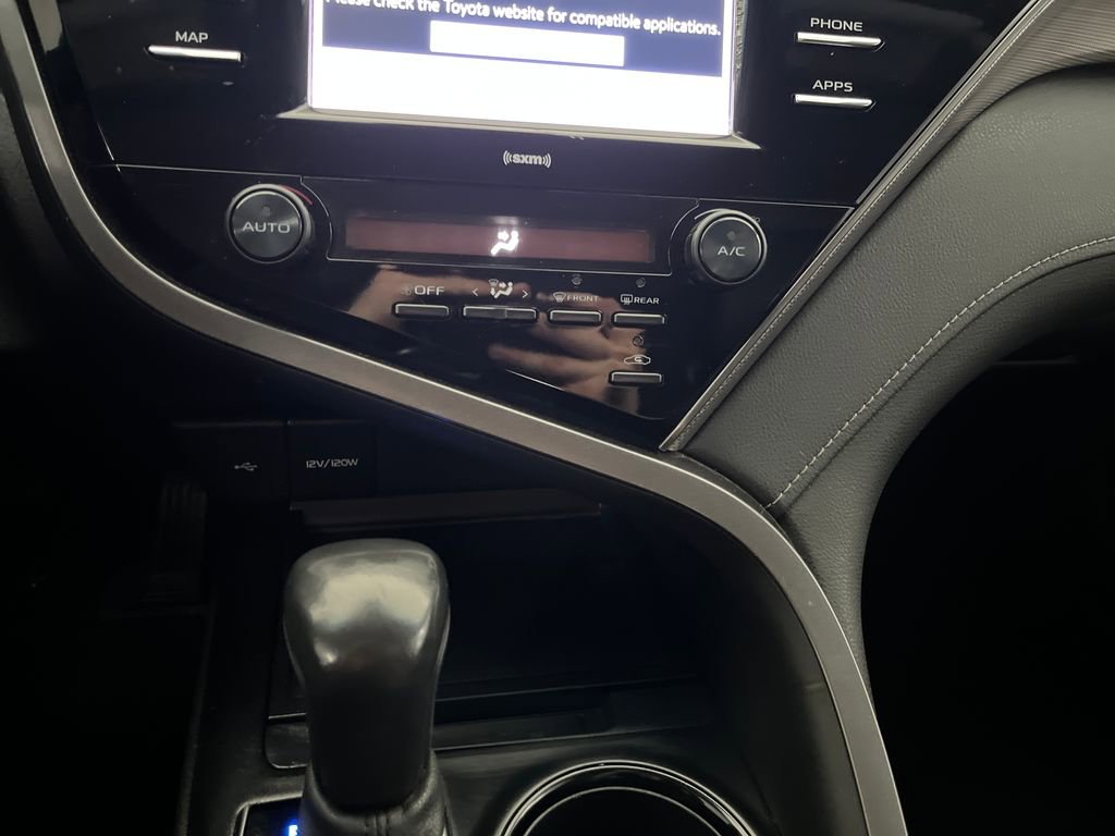 Used 2020 Toyota Camry SE FWD image 67