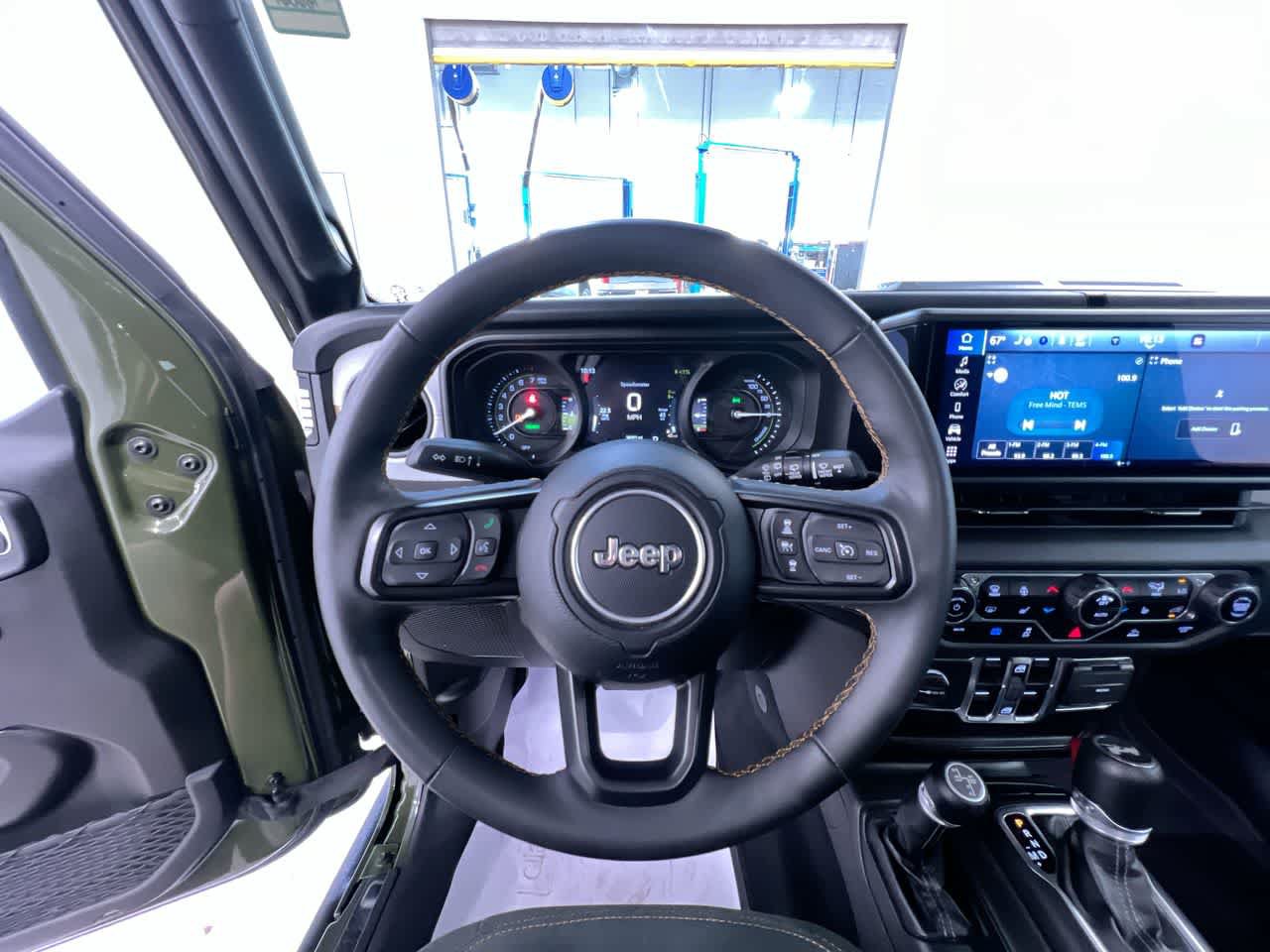 Used 2024 Jeep Wrangler Unlimited w/ Convenience Group AWD/4WD image 15