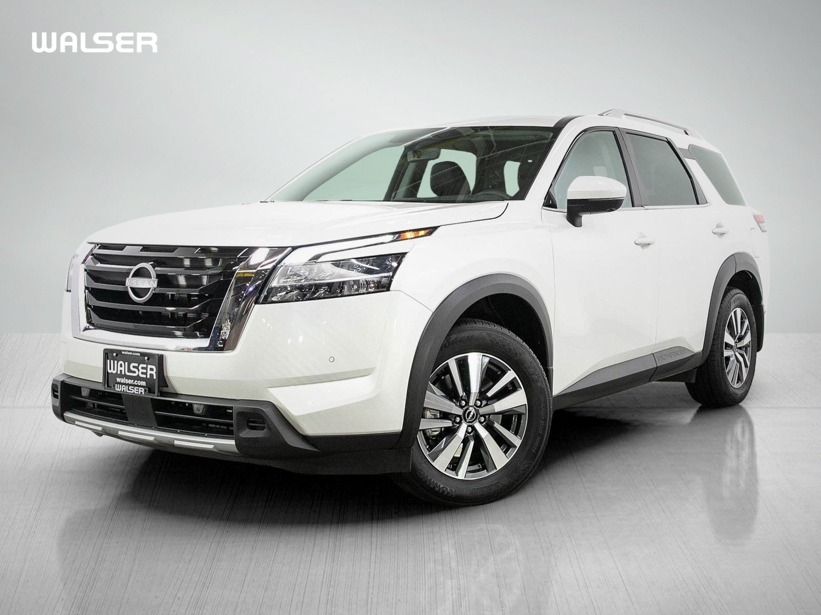 Used 2024 Nissan Pathfinder SL