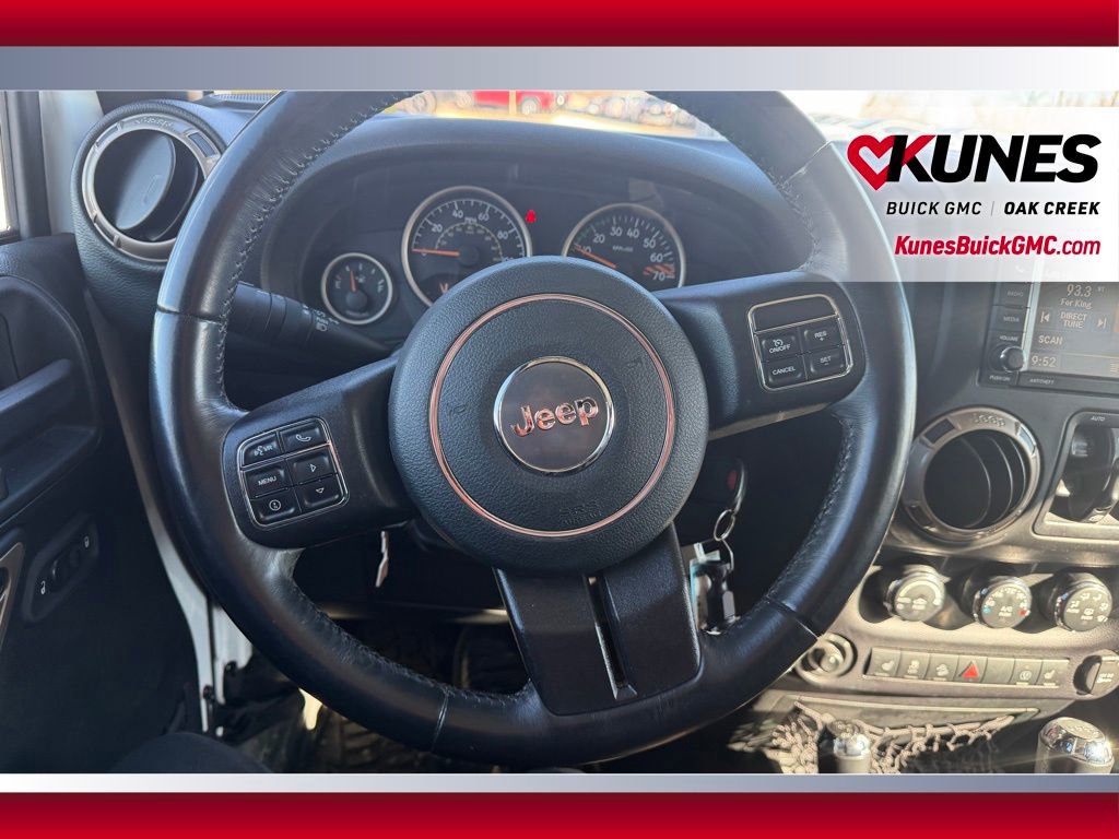 Used 2016 Jeep Wrangler Unlimited Sahara AWD/4WD image 8