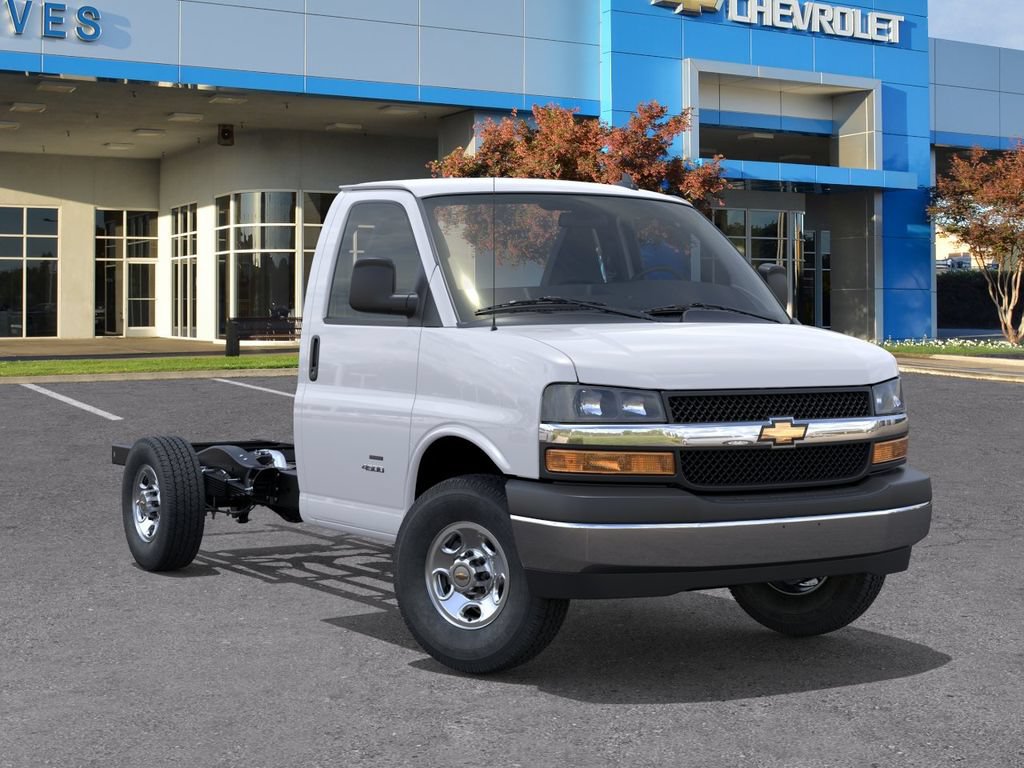 New 2025 Chevrolet Express 3500 w/ Power Convenience Package RWD image 7