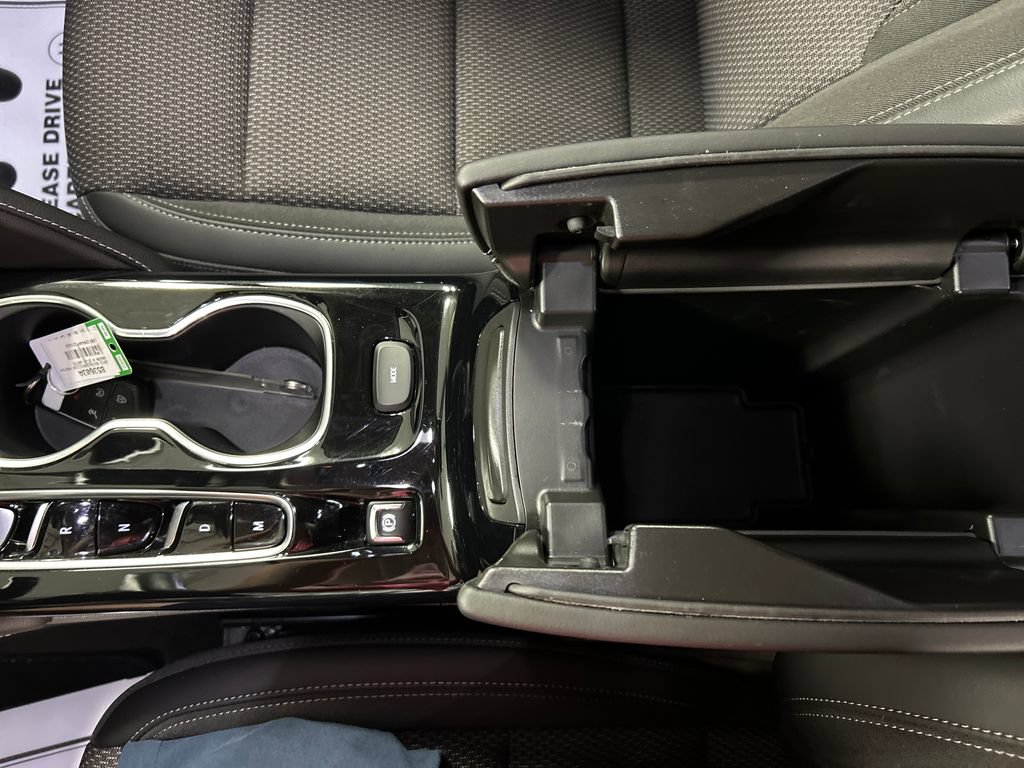 Used 2023 Buick Envision Preferred w/ Sport Touring Package AWD/4WD image 21