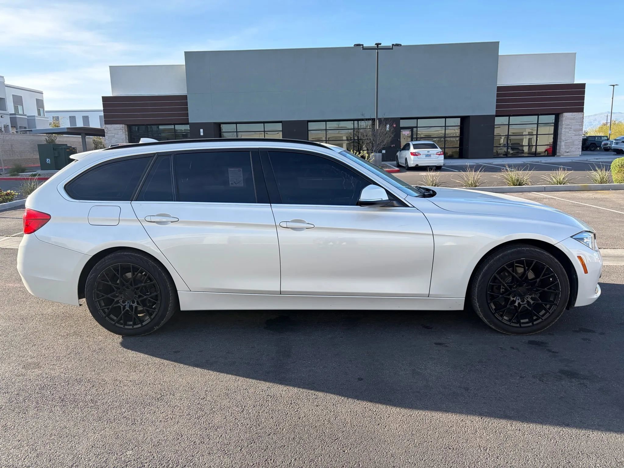 Used 2017 BMW 330i xDrive 330i xDrive Sport Wagon 4D image 4