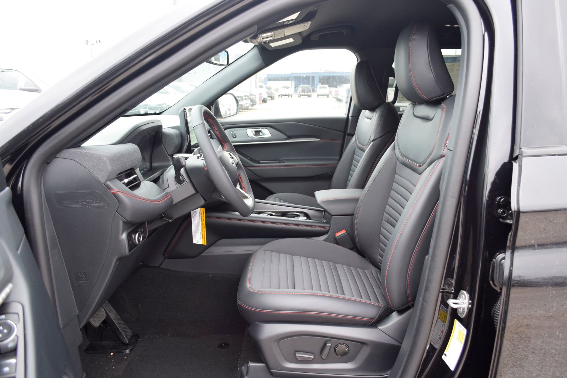 New 2026 Ford Explorer ST-Line w/ ST-Line Street Pack image 18