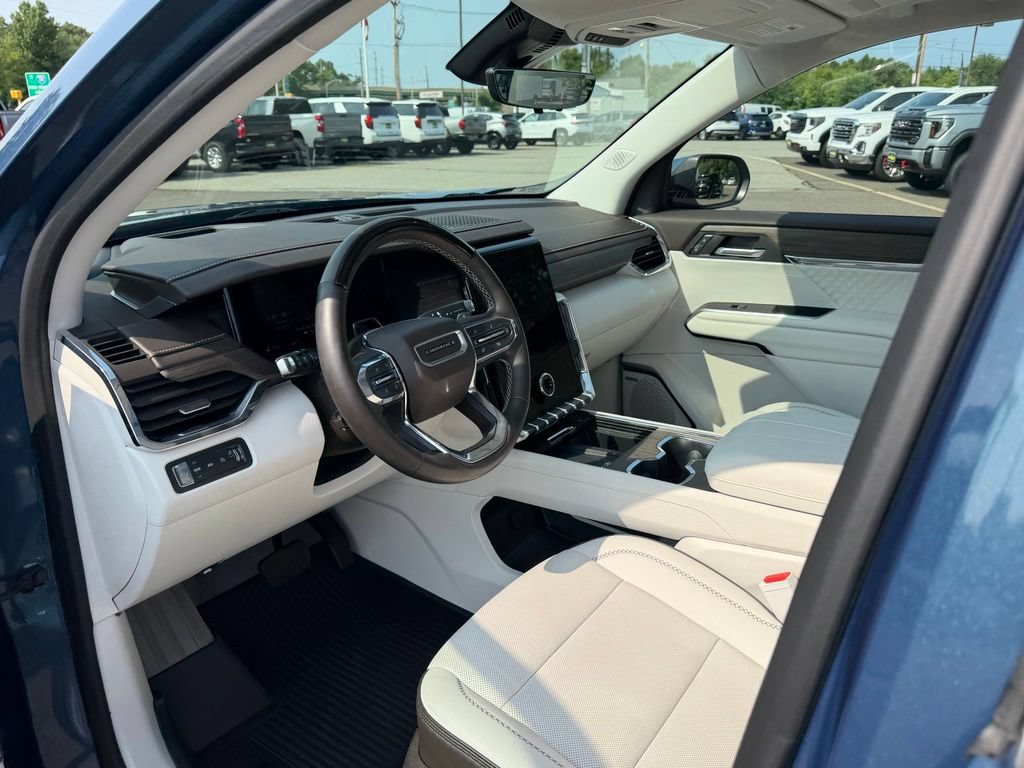 Used 2025 GMC Acadia Denali w/ Super Cruise Package AWD/4WD image 17