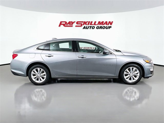Used 2025 Chevrolet Malibu LT image 8