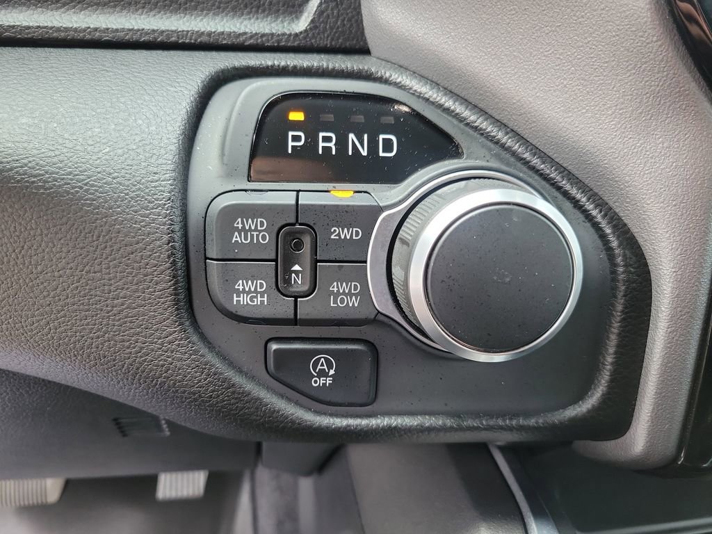 Used 2025 RAM 1500 Big Horn AWD/4WD image 34