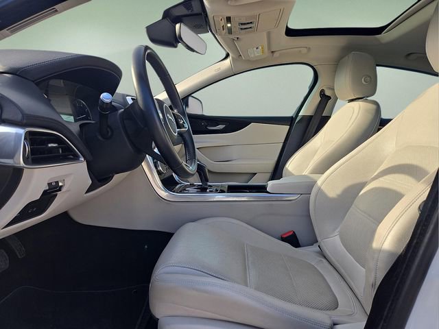 Used 2020 Jaguar XE S image 22