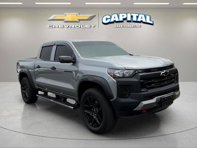 Used 2025 Chevrolet Colorado Trail Boss image 8