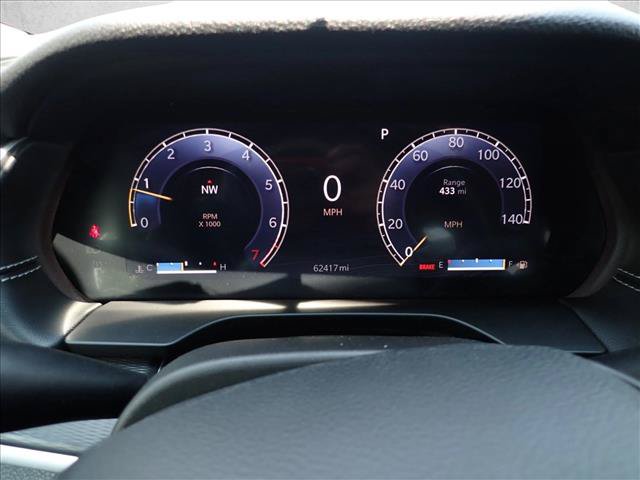 Used 2024 Jeep Grand Cherokee Laredo AWD/4WD image 24