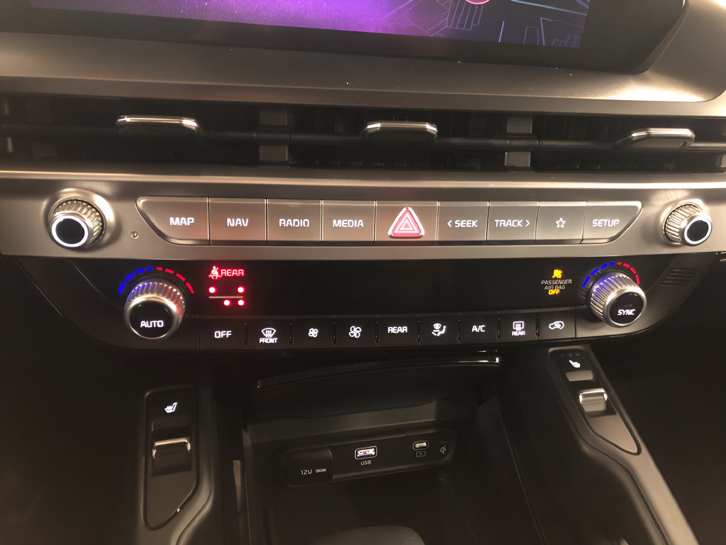Certified 2023 Kia Telluride S AWD/4WD image 12