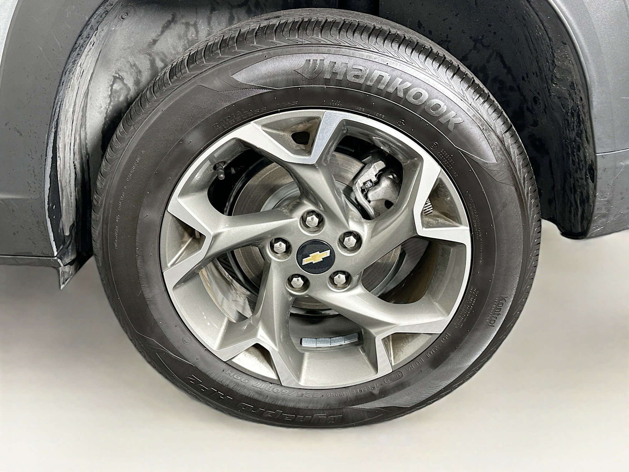 Used 2025 Chevrolet Trax LT image 11