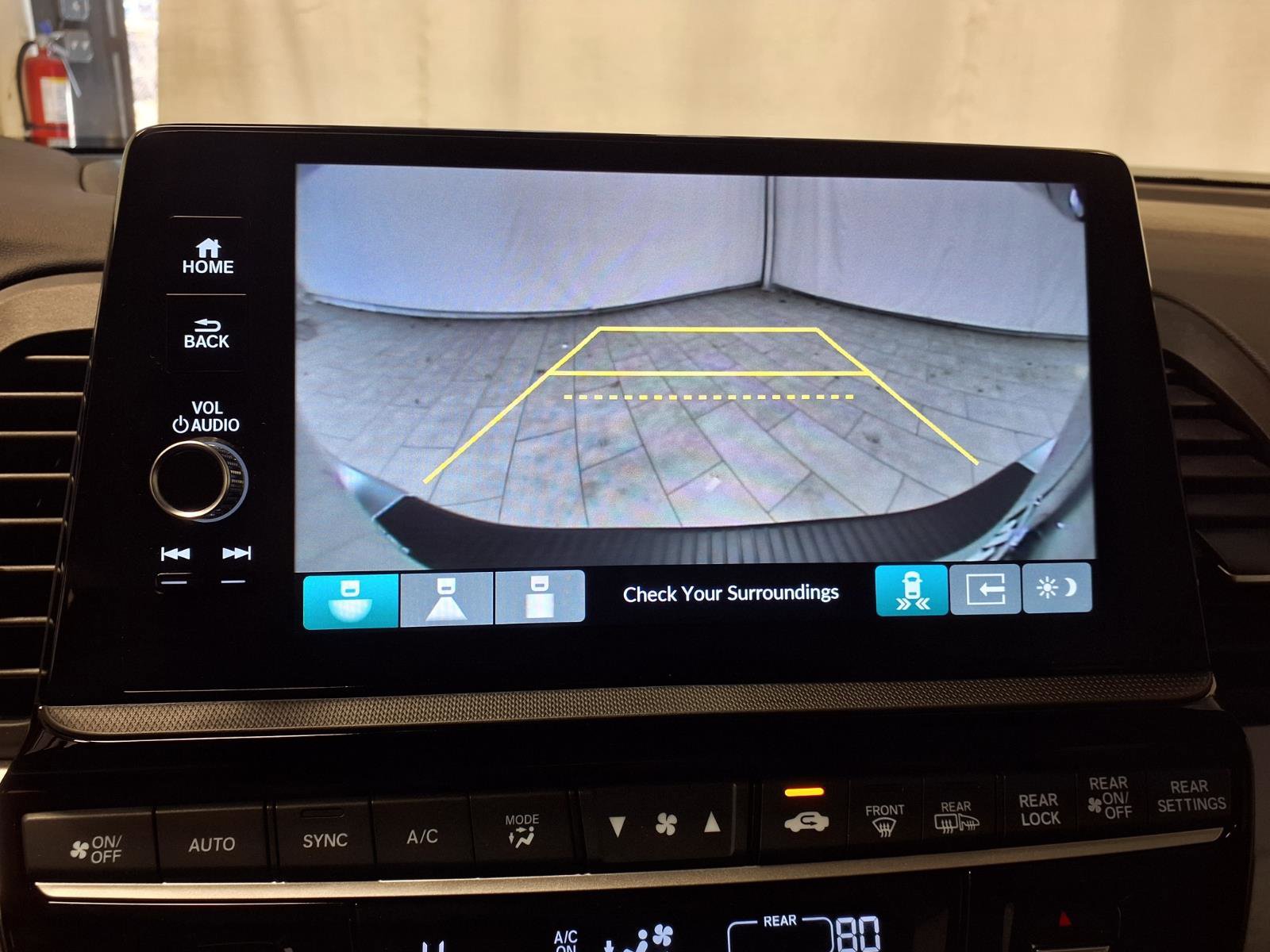 Used 2025 Honda Odyssey Touring image 14