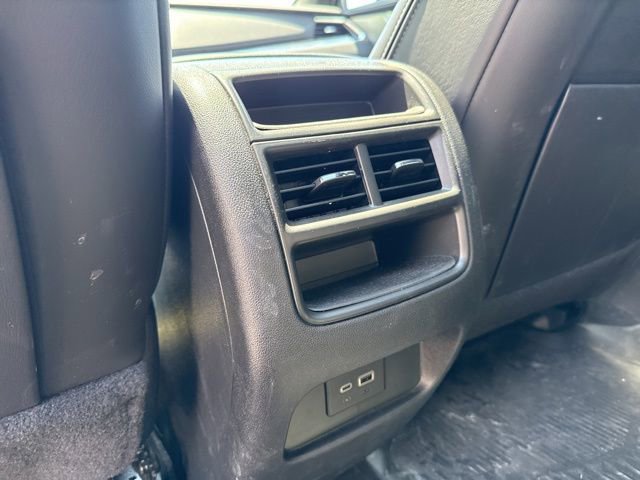 Used 2023 Cadillac XT5 Premium Luxury w/ LPO, Floor Liner Package AWD/4WD image 10