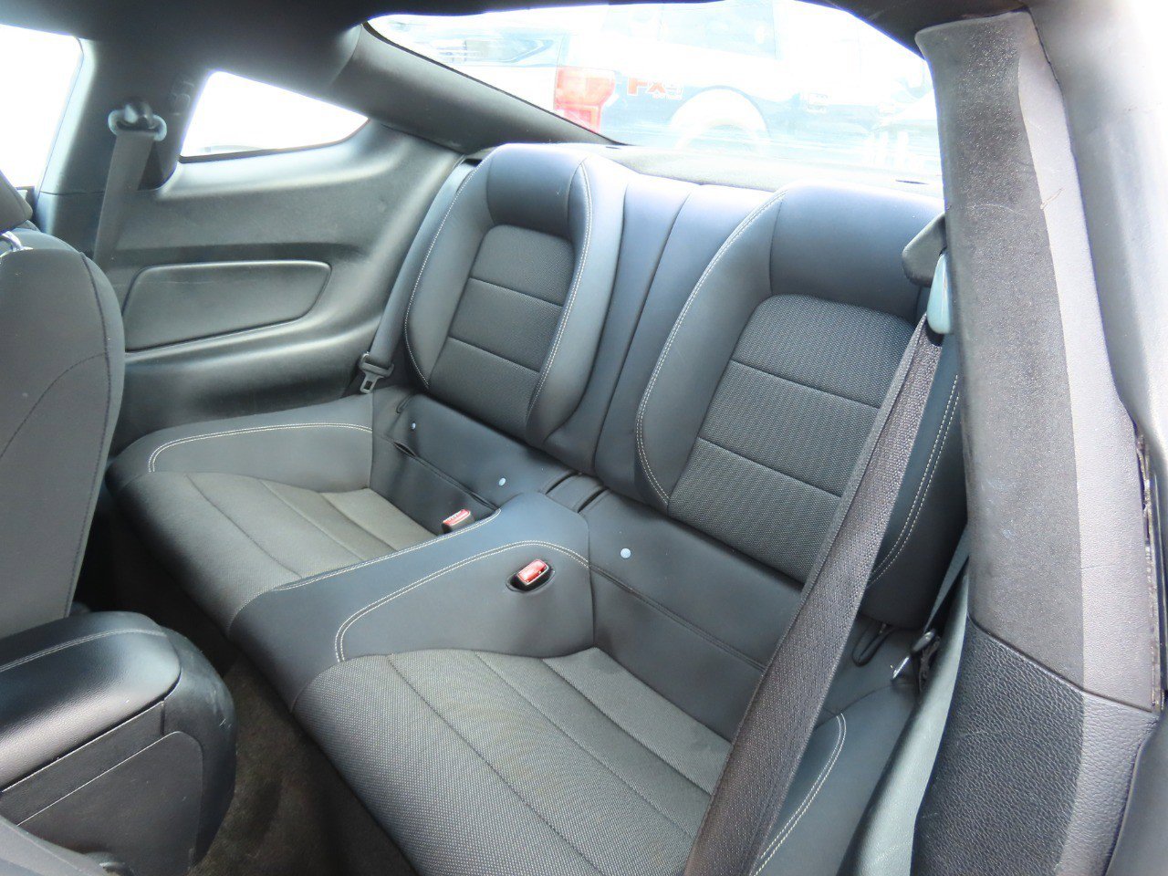Used 2016 Ford Mustang Coupe image 17