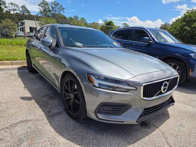 Used 2020 Volvo S60 T6 Momentum w/ Protection Package Premier AWD/4WD image 3