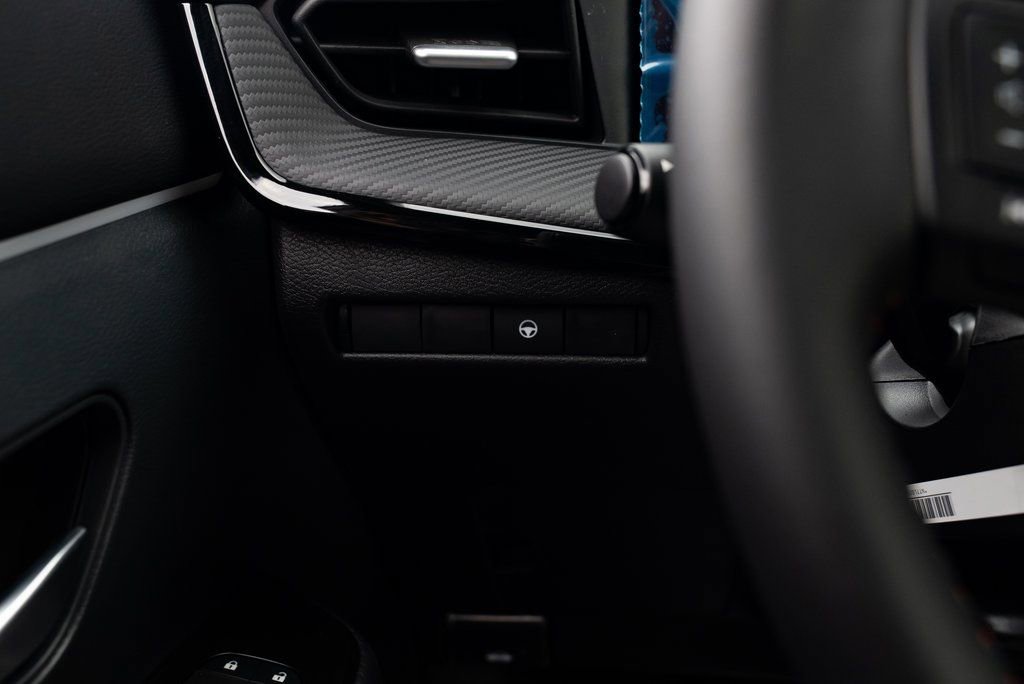 New 2026 Nissan Kicks SR w/ Cold Weather Package image 13