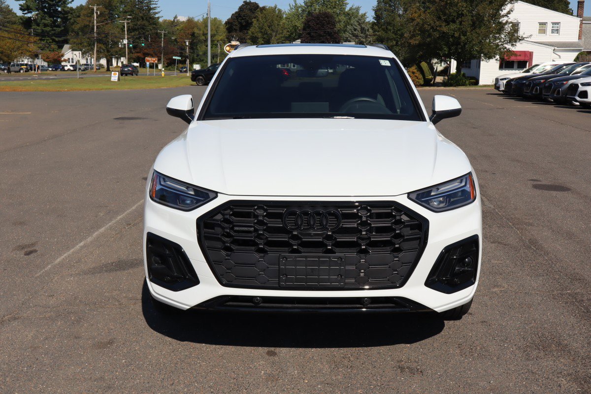 Used 2025 Audi Q5 e Premium Plus image 2