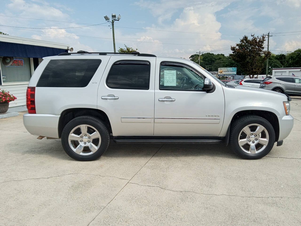 Used 2013 Chevrolet Tahoe LTZ AWD/4WD image 4