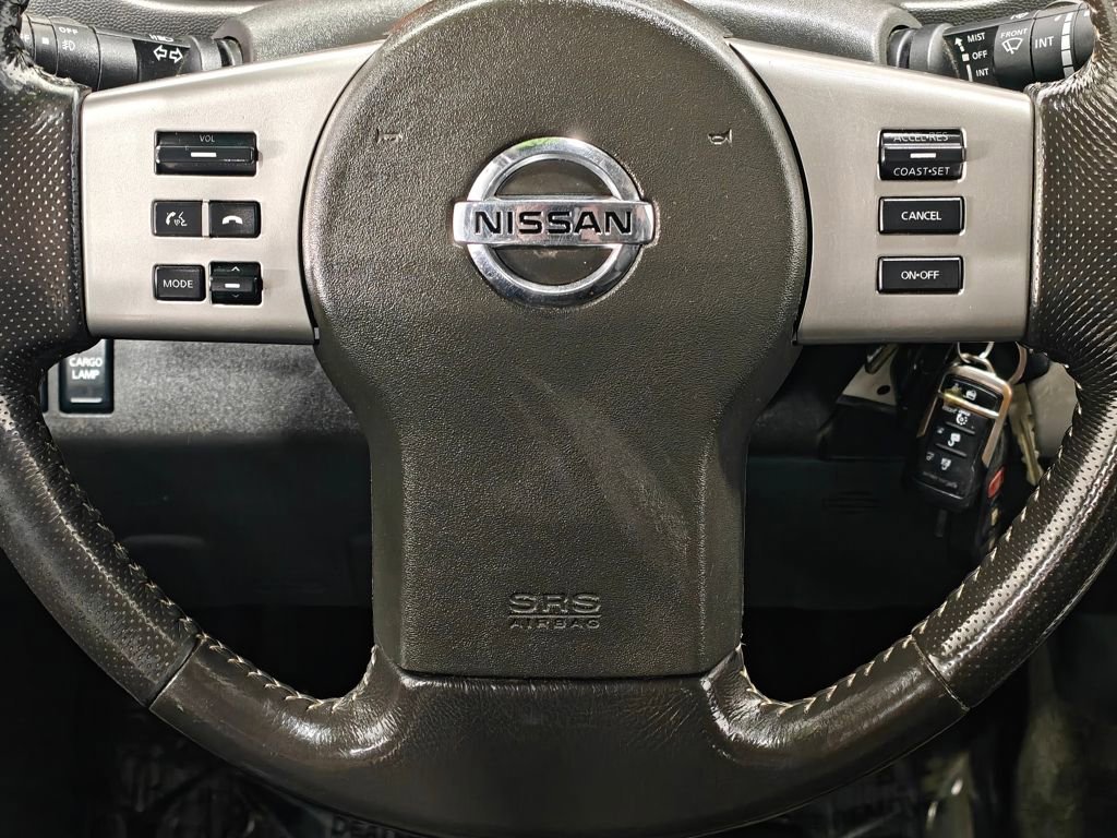 Used 2018 Nissan Frontier PRO-4X AWD/4WD image 5