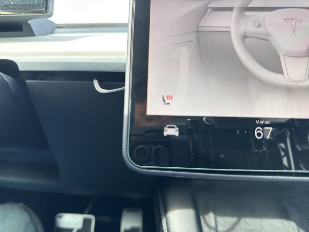 Used 2021 Tesla Model 3 Standard Range Plus image 22