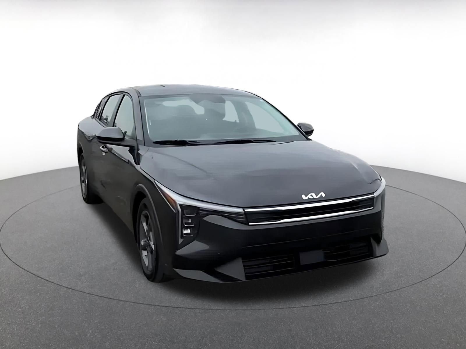 Used 2025 Kia K4 FWD image 3