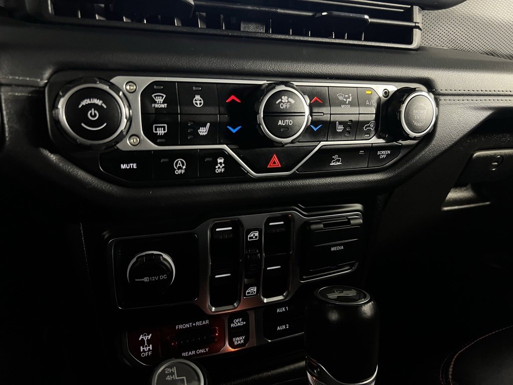 Certified 2024 Jeep Wrangler Unlimited Rubicon w/ Convenience Group image 18