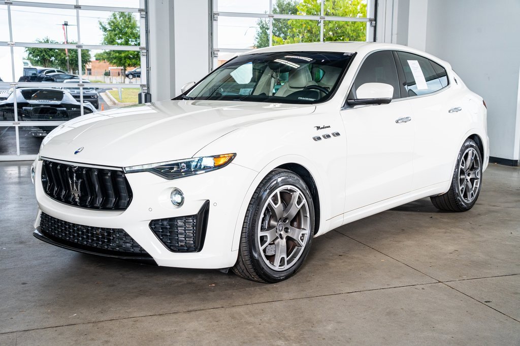 Used 2022 Maserati Levante Modena image 11