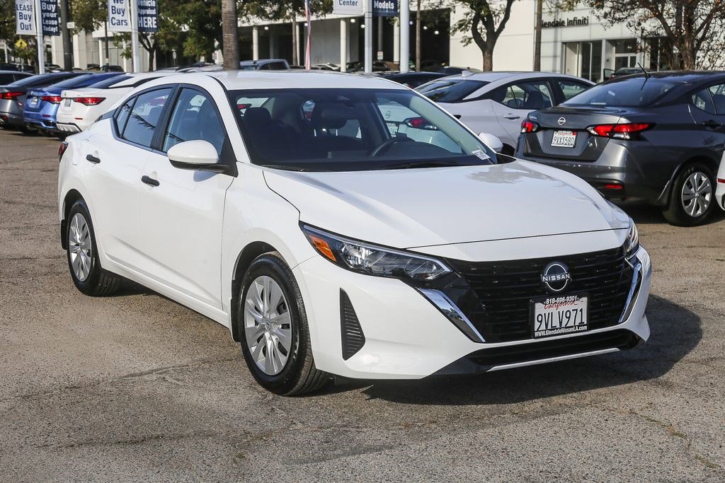 Certified 2025 Nissan Sentra S image 3