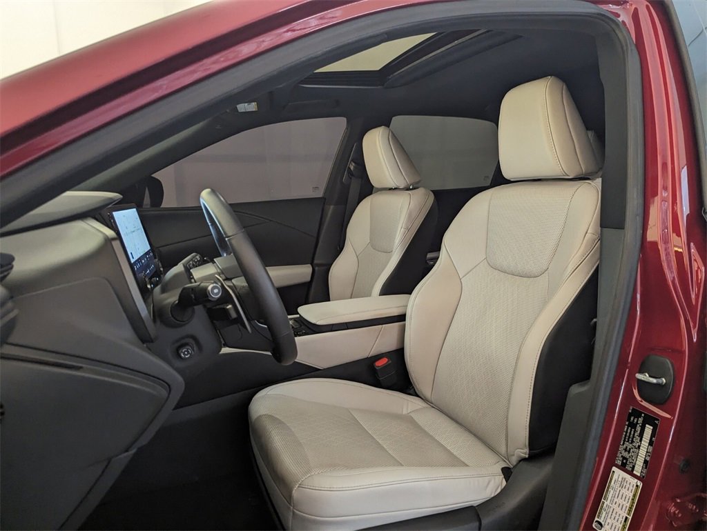 Used 2023 Lexus RX 350h image 5