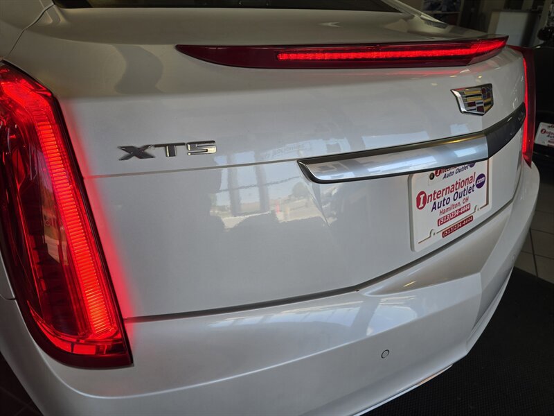 Used 2016 Cadillac XTS Premium FWD image 26