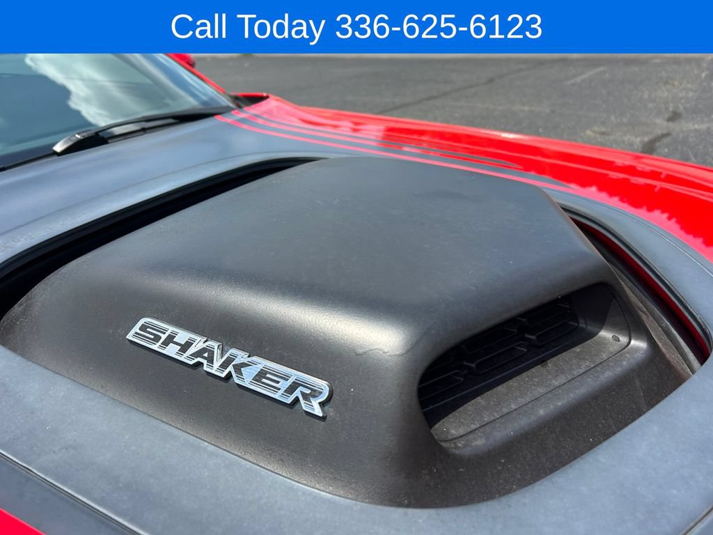 Used 2016 Dodge Challenger R/T RWD image 12