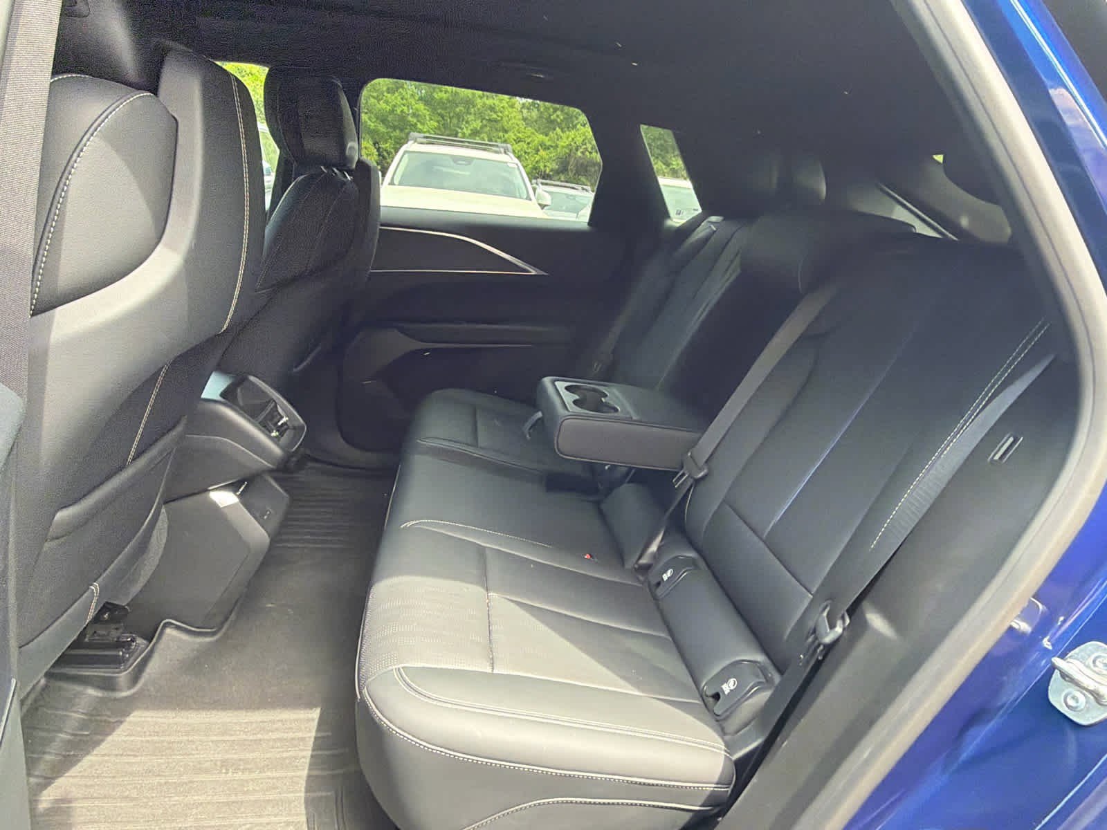 Used 2024 Cadillac Lyriq Luxury RWD image 21
