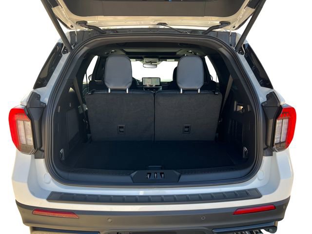 New 2026 Ford Explorer ST w/ Sun And Sound Package image 18