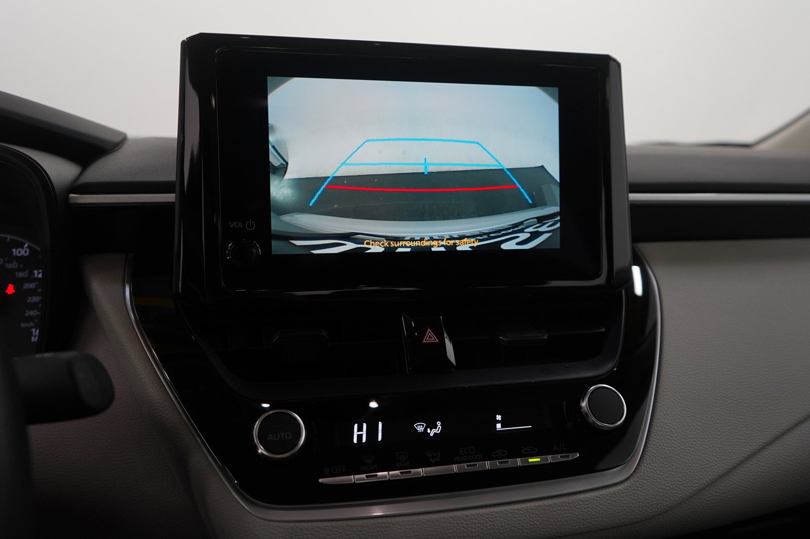 Used 2025 Toyota Corolla LE image 20