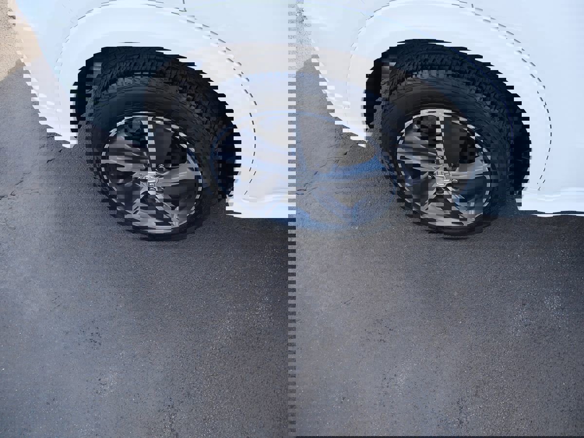 Used 2019 Honda HR-V Touring image 34