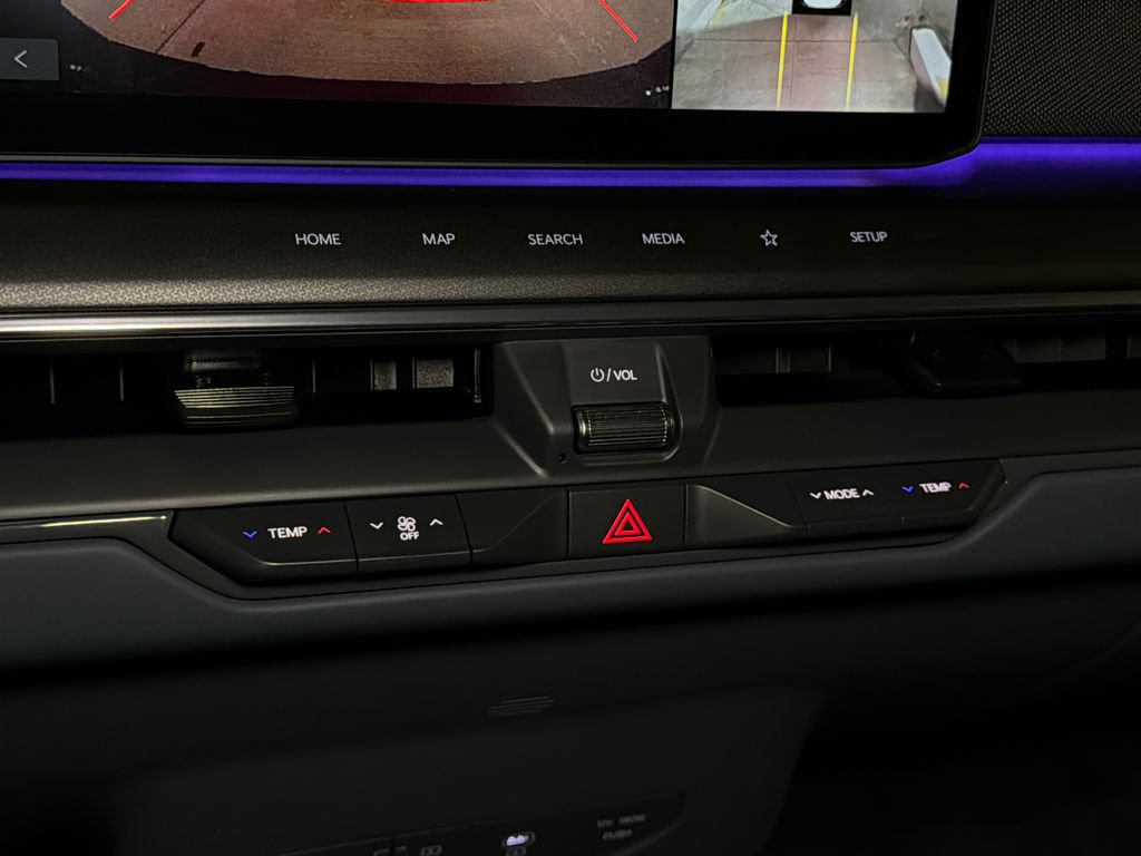 Certified 2024 Kia EV9 GT-Line AWD/4WD image 32