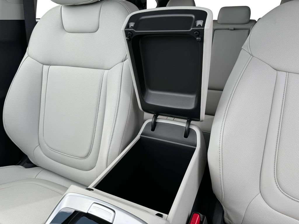 New 2025 Hyundai Tucson SEL FWD image 18