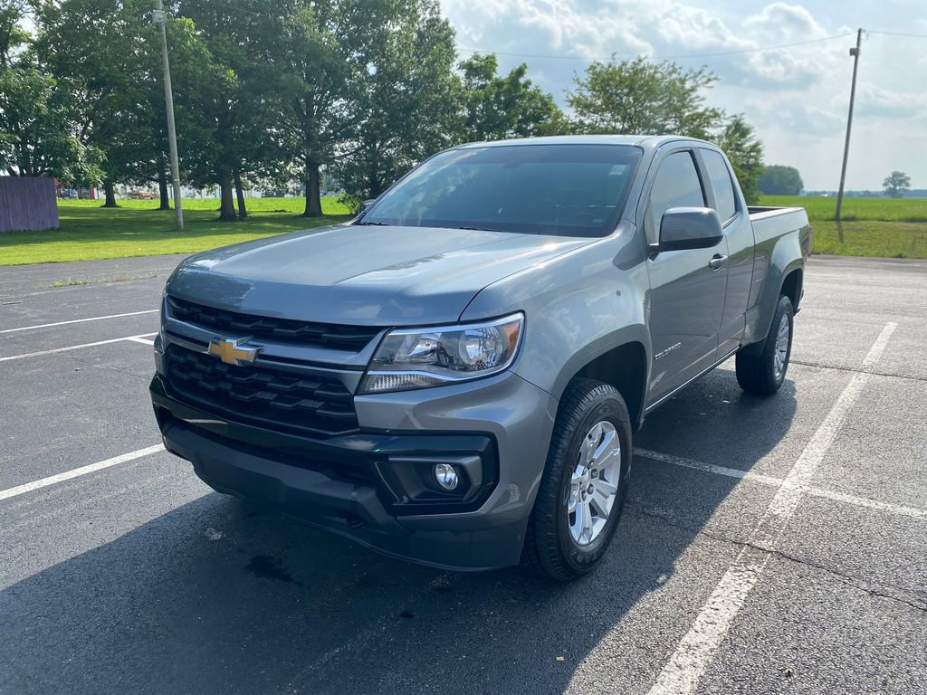 Used 2022 Chevrolet Colorado LT w/ LT Convenience Package AWD/4WD image 3
