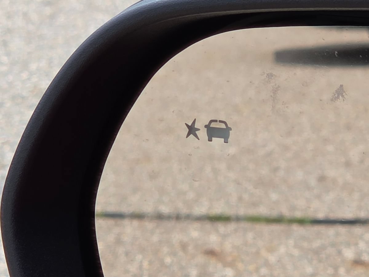 New 2027 Chevrolet Equinox RS FWD image 8