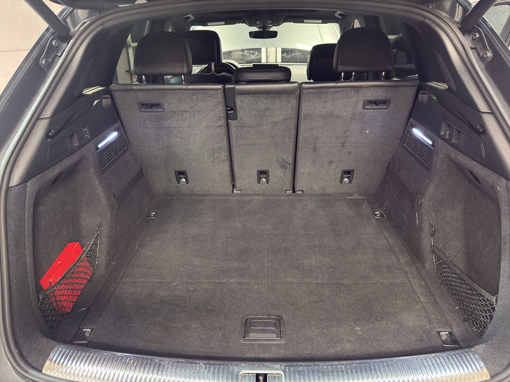 Used 2018 Audi SQ5 Premium Plus w/ S Sport Package AWD/4WD image 30