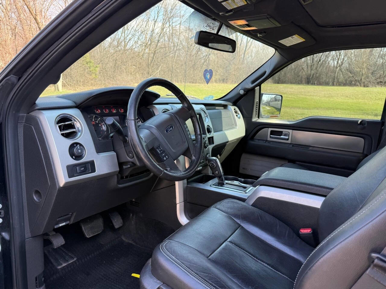 Used 2014 Ford F150 FX4 w/ Equipment Group 402A Luxury image 18