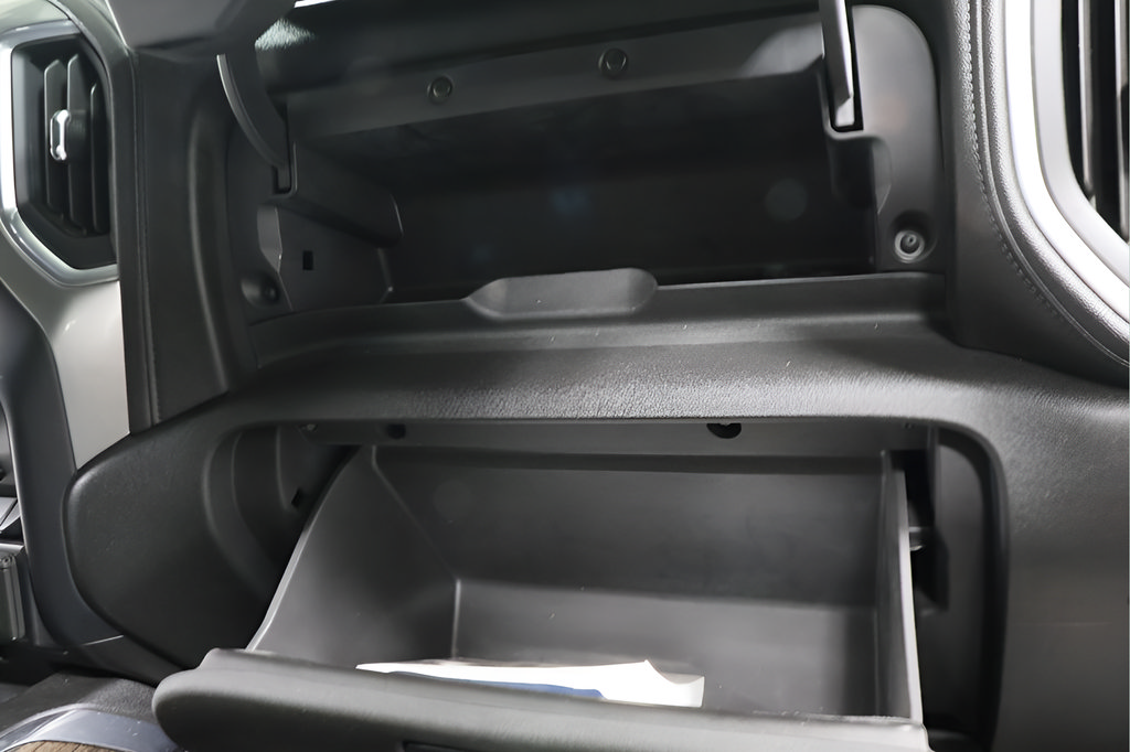 Used 2019 Chevrolet Silverado 1500 LT Trail Boss AWD/4WD image 26