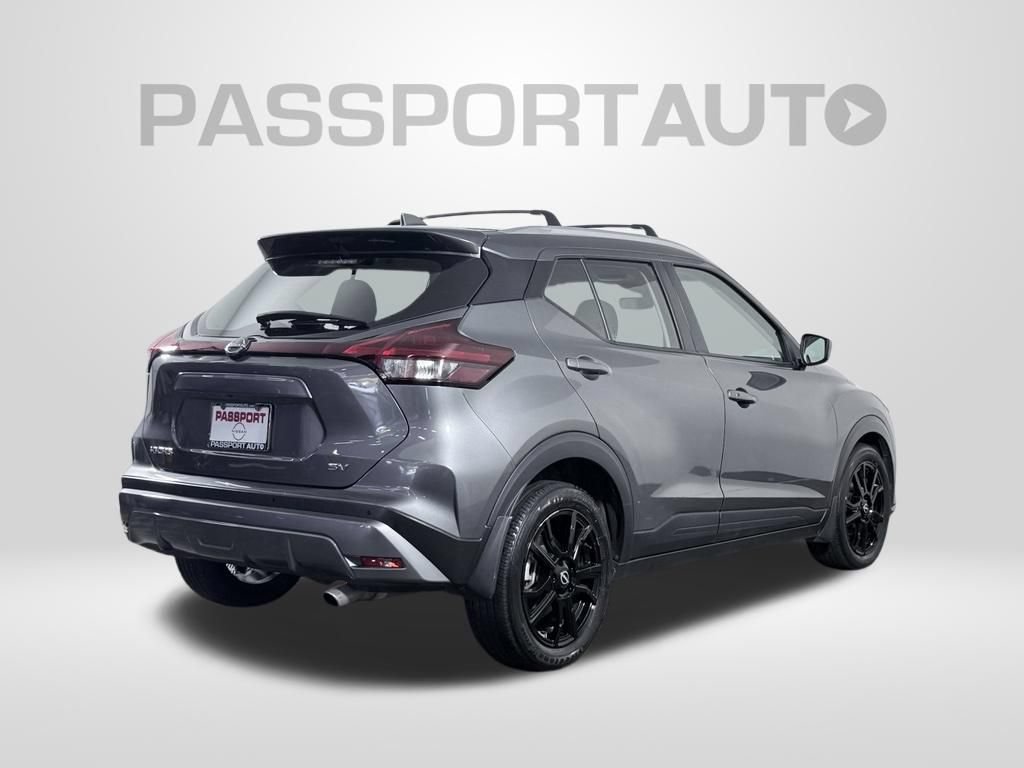 Used 2024 Nissan Kicks SV w/ Interior Electronics Package FWD image 8