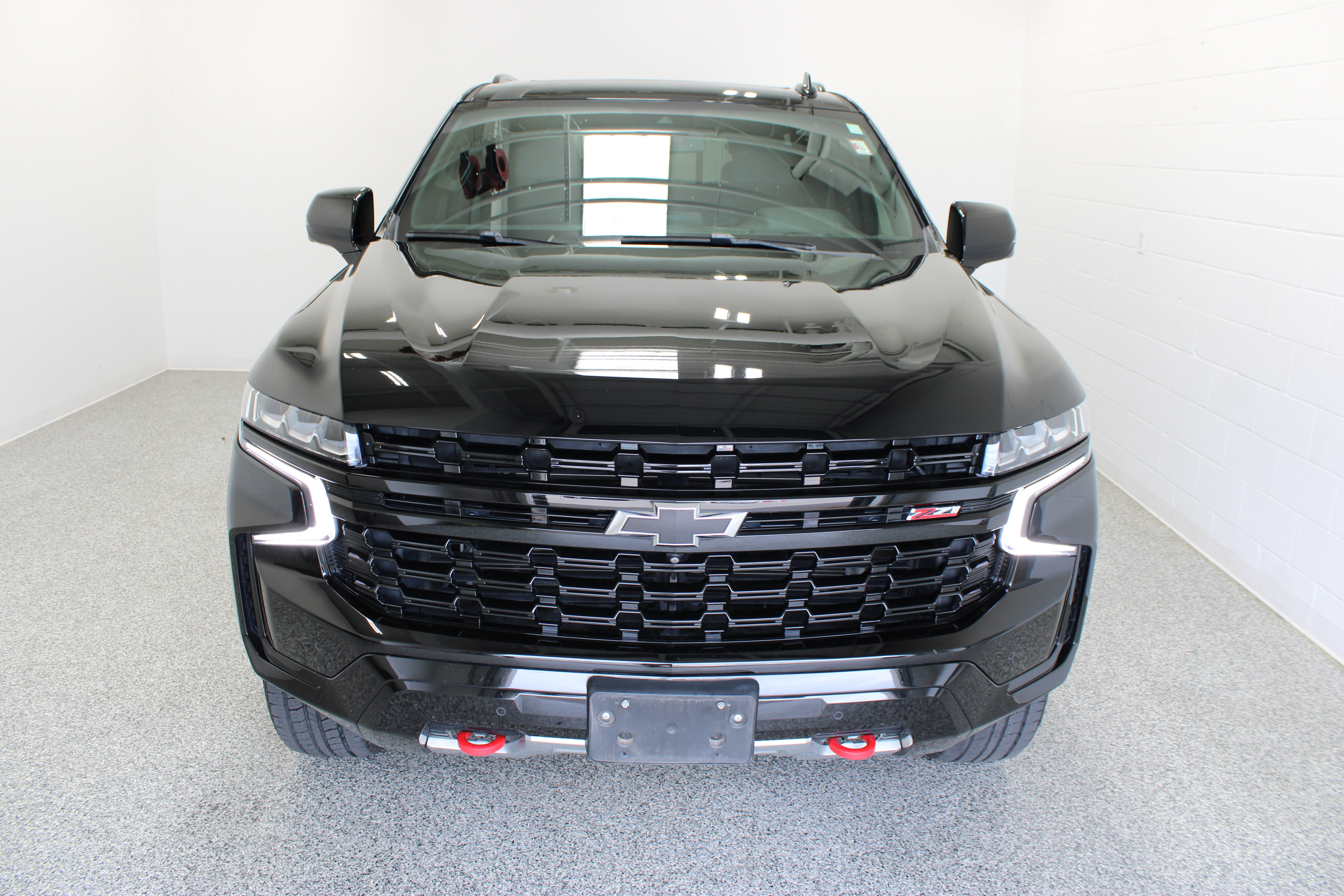 Used 2023 Chevrolet Tahoe Z71 w/ Z71 Off-Road Package AWD/4WD image 3