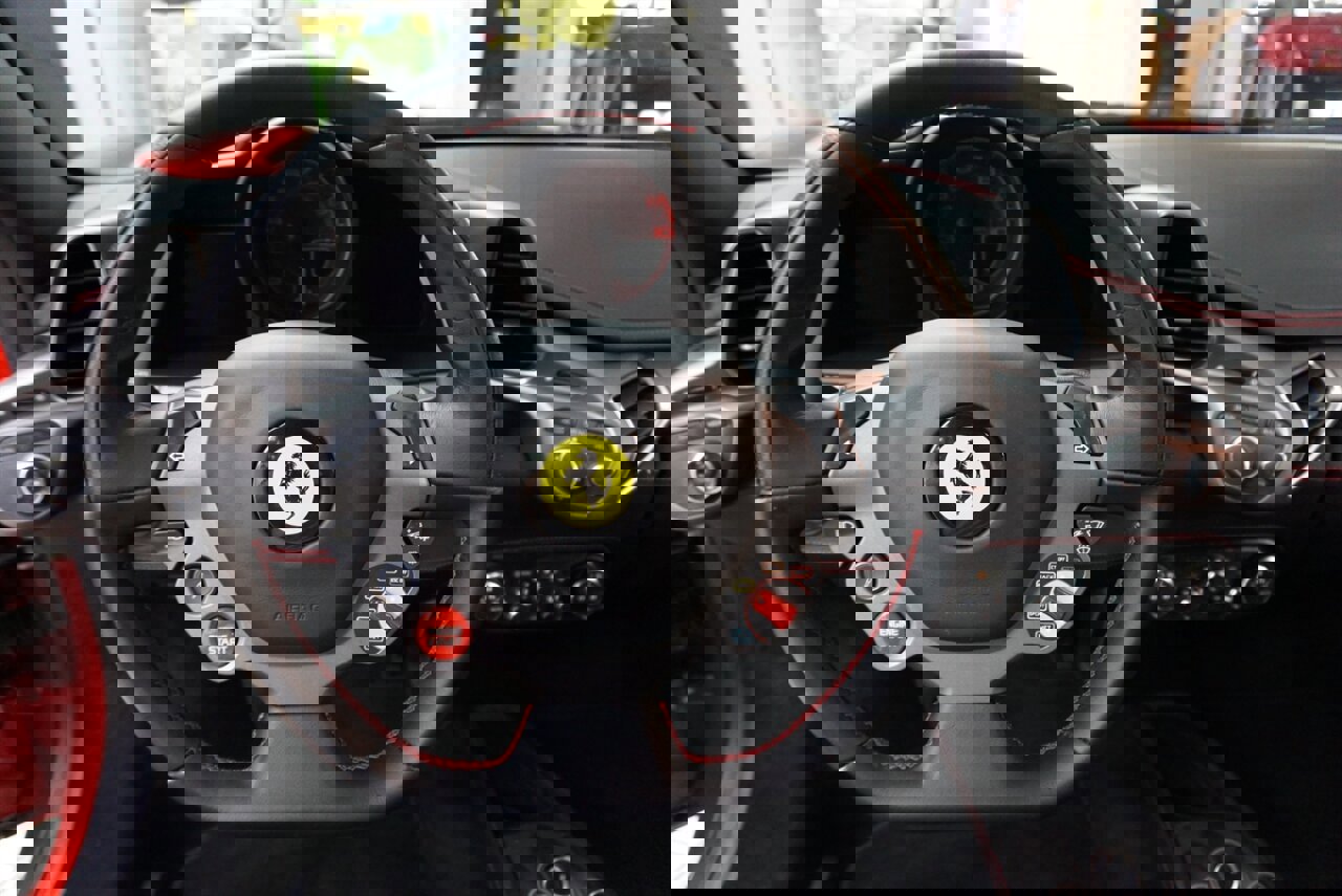 Used 2013 Ferrari 458 Italia Coupe image 12